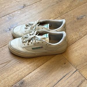 Reebok originals size 9